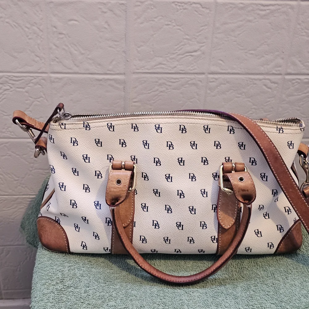 Dooney & Bourke White and Tan Satchel Set - Picture 5 of 14